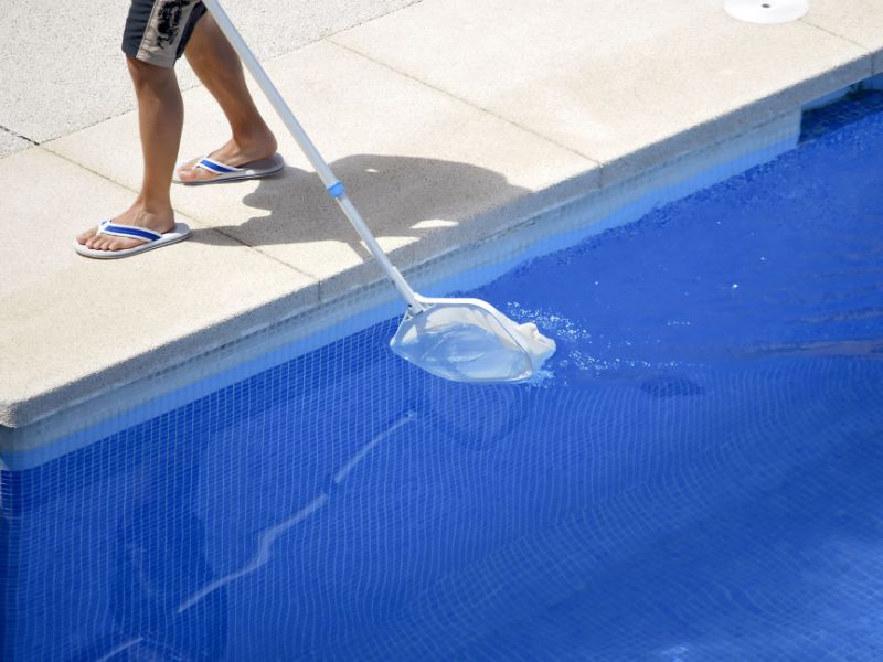 Pool Cleaning and Maintenance Service Greensborough